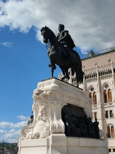 photo_2022-08-16_21-18-01